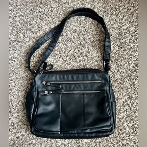 Bueno Crossbody Purse